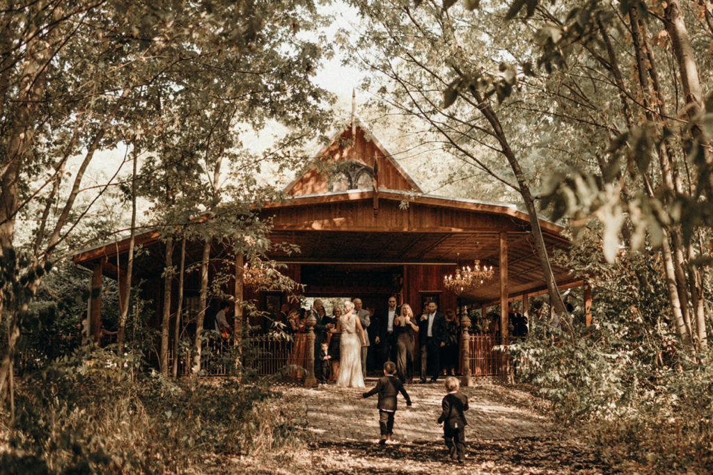 Indiana wedding venues of Artisan Acres Estate